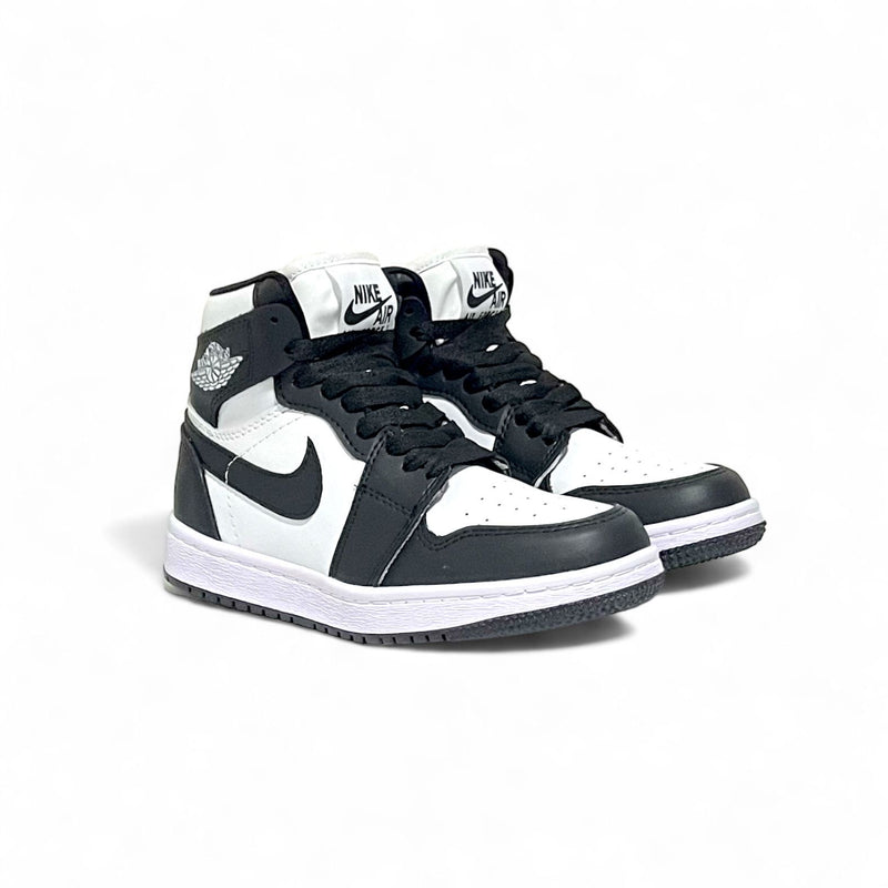NIKE JORDAN RETRO 1✅