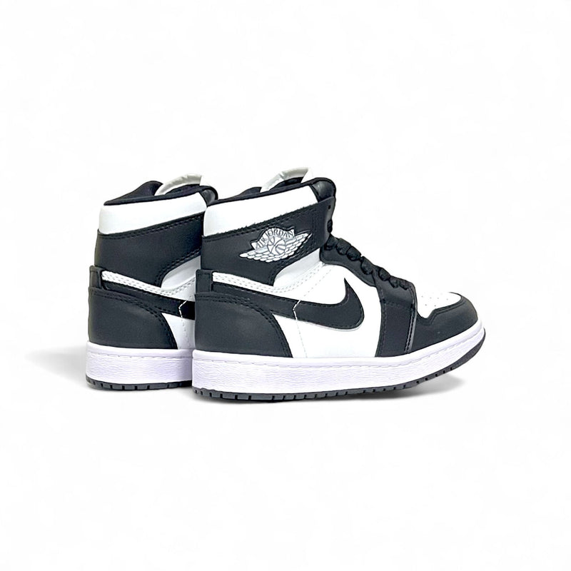 NIKE JORDAN RETRO 1✅